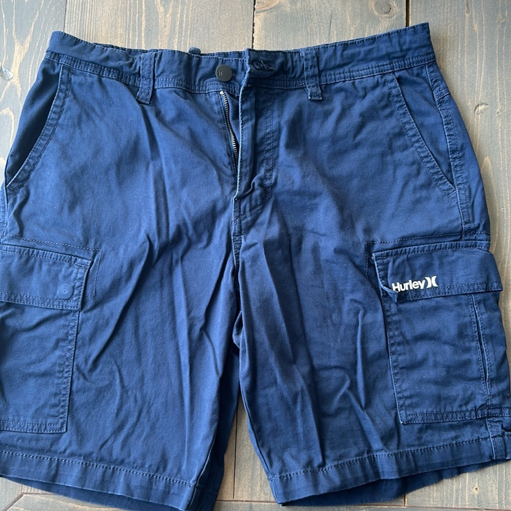 Mens Hurley Cargo Shorts - Size 32